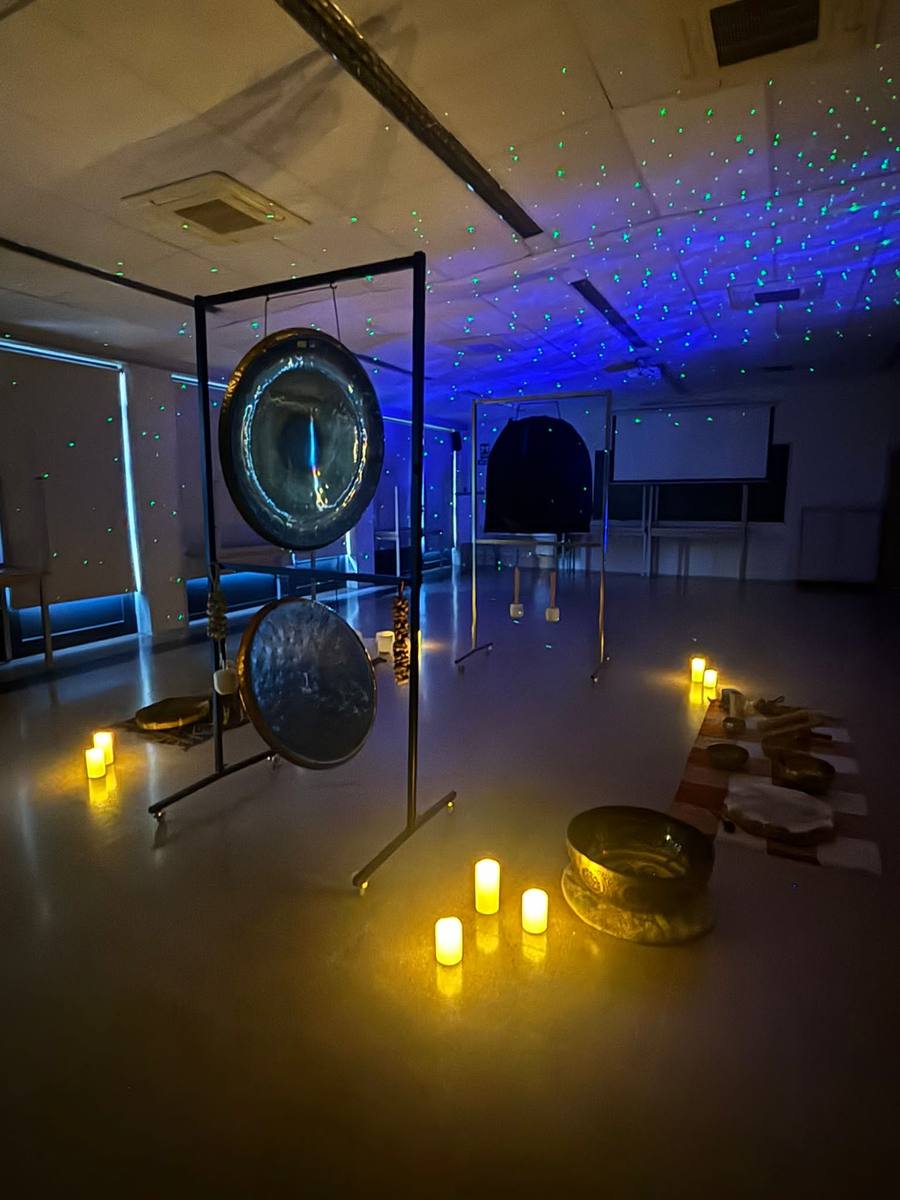 Sesiones de baño de sonido — Práctica Vibracional